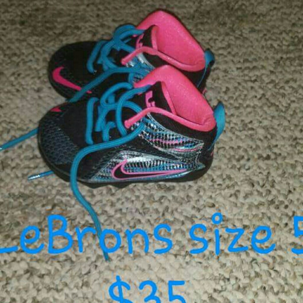 Toddler shoes